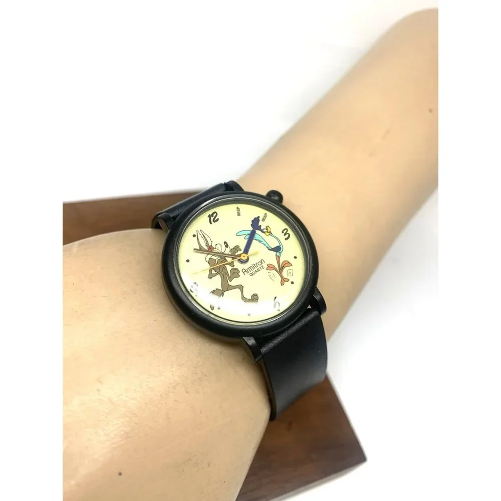 Armitron Women's Watch 2200/61 Looney Tunes Will E. Coyote & Roadrunner Vintage